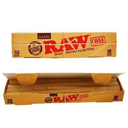 RAW 32 classic cone box open, cones visible inside