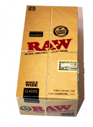 RAW Single Wide Classic rolling papers box front, natural brown with '25' badge