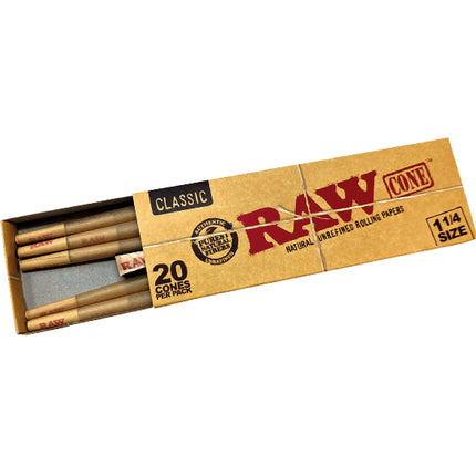 RAW Classic cones rolling papers 1 1/4 size, 20-cone box with kraft tips