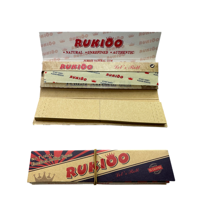 Natural slim rolling papers booklet with printed wraps, open showing stacked sheets